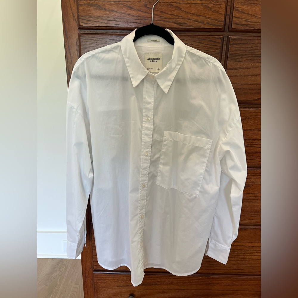 Abercrombie & Fitch White Button-Up Shirt